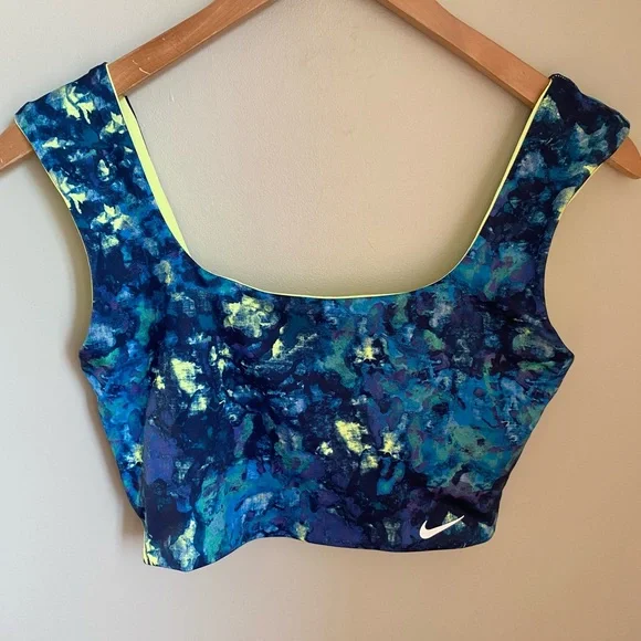 Nike Women's Earth Dye Reversible Crop Swim Top Size Medium - Picture 2 of 11